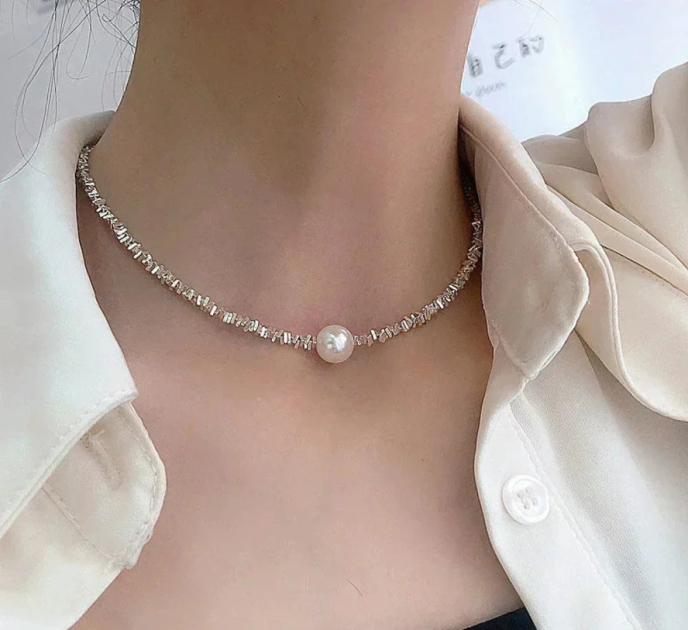 BowLift | Elegant Pearl Necklace