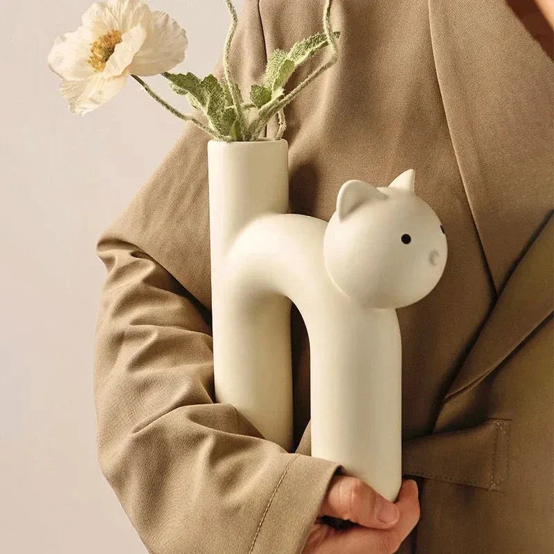 BowLift | Matte Kitten Flower Vase