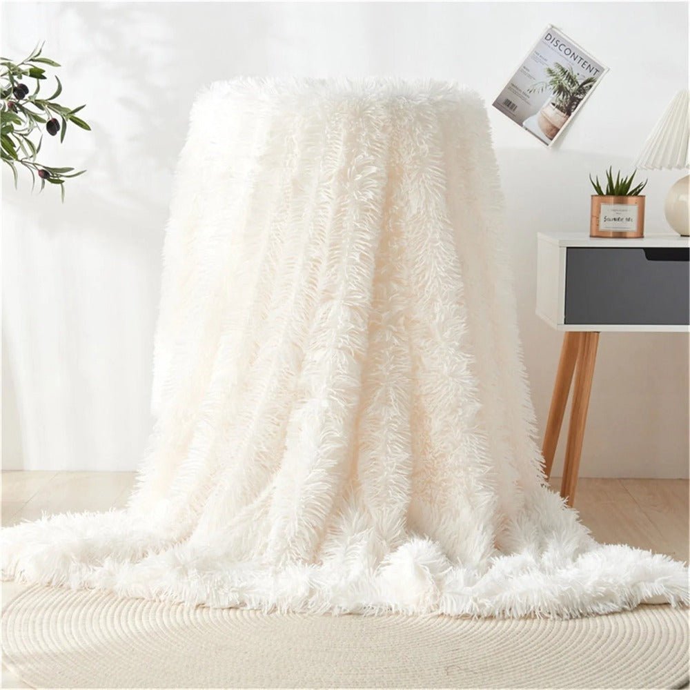 BowLift | FLURON – Luxurious Faux Fur Blanket with Silky Touch