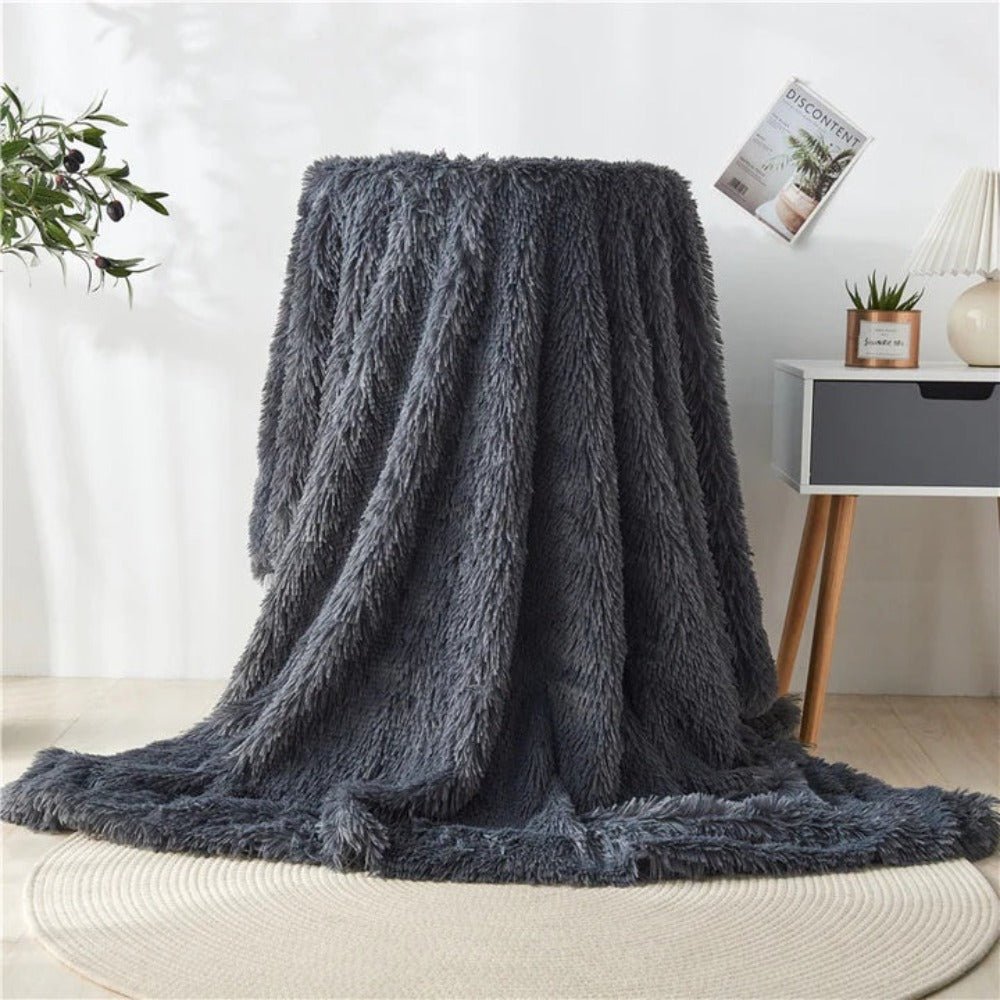 BowLift | FLURON – Luxurious Faux Fur Blanket with Silky Touch