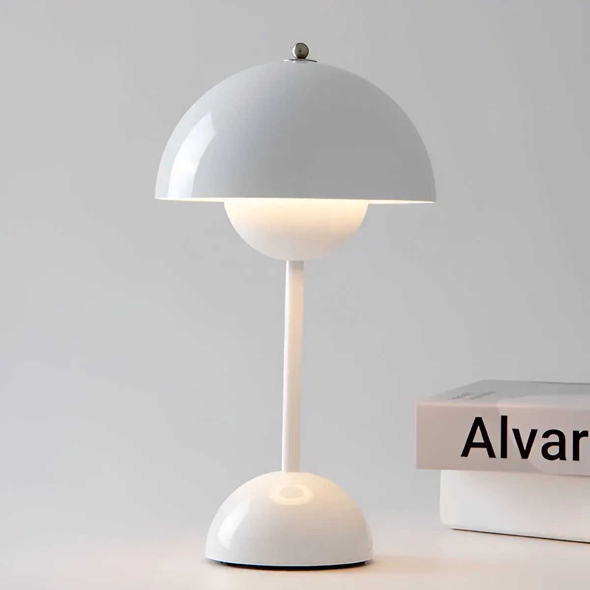 BowLift | Pillam - Table lamp in Scandinavian design