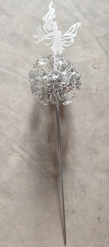 BowLift | Enchanting fairy tale garden sculptures: dreamy garden decorations - Alisa