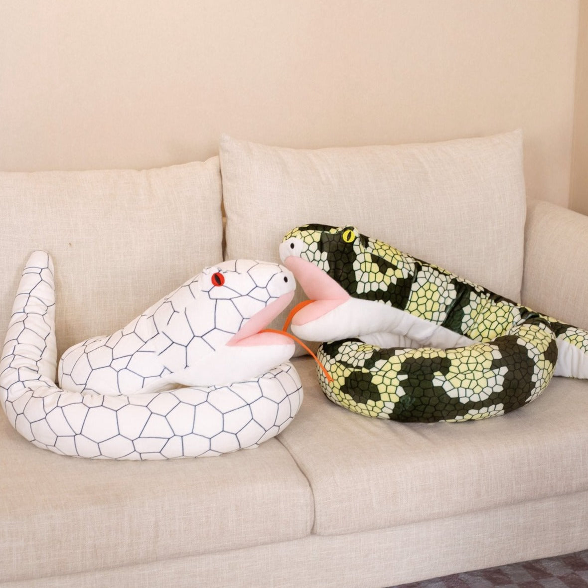 BowLift | Diablo & Ivy the 63" Snake Plushies