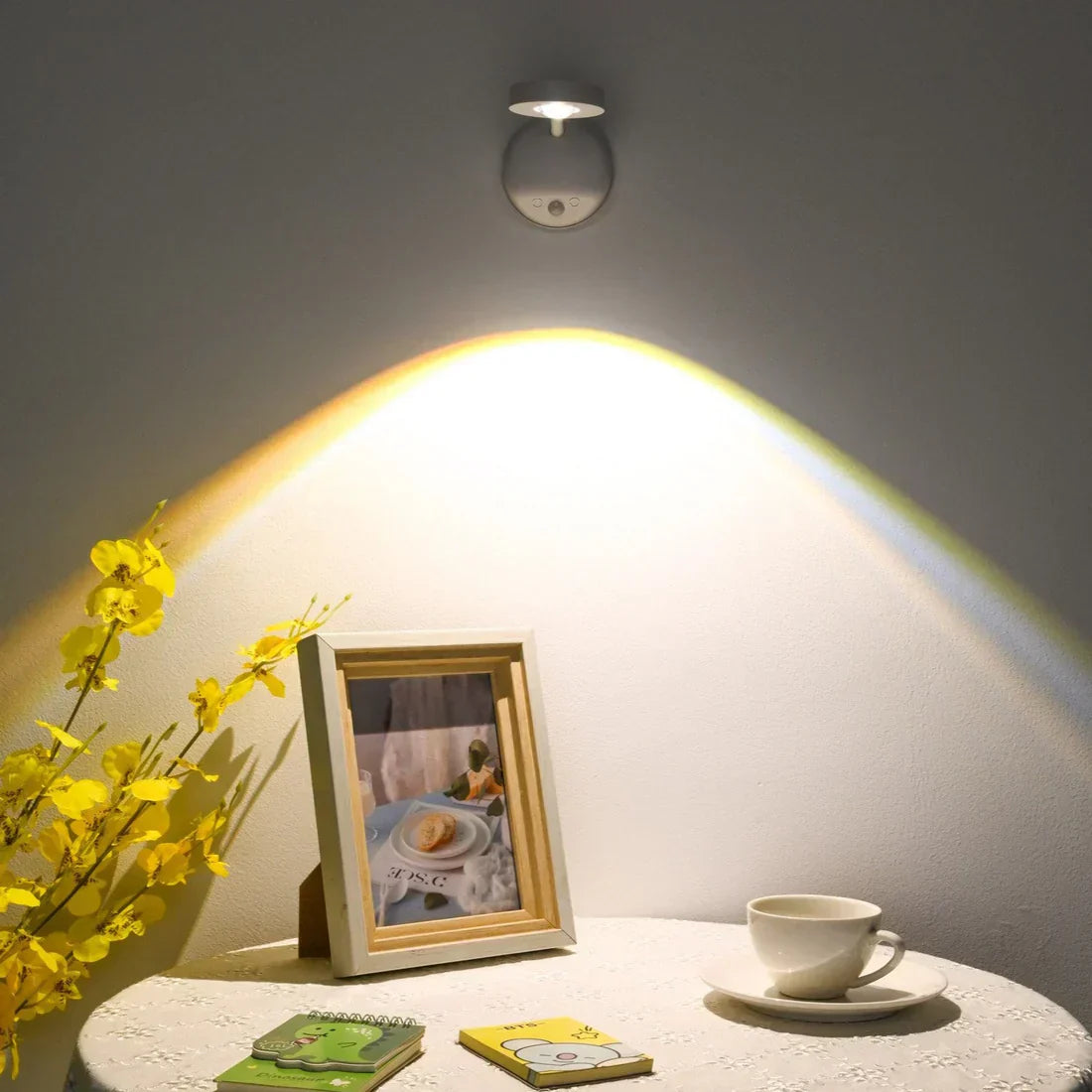 BowLift | Wall Spotlight – SmartGlow – rechargeable LED – motion sensor