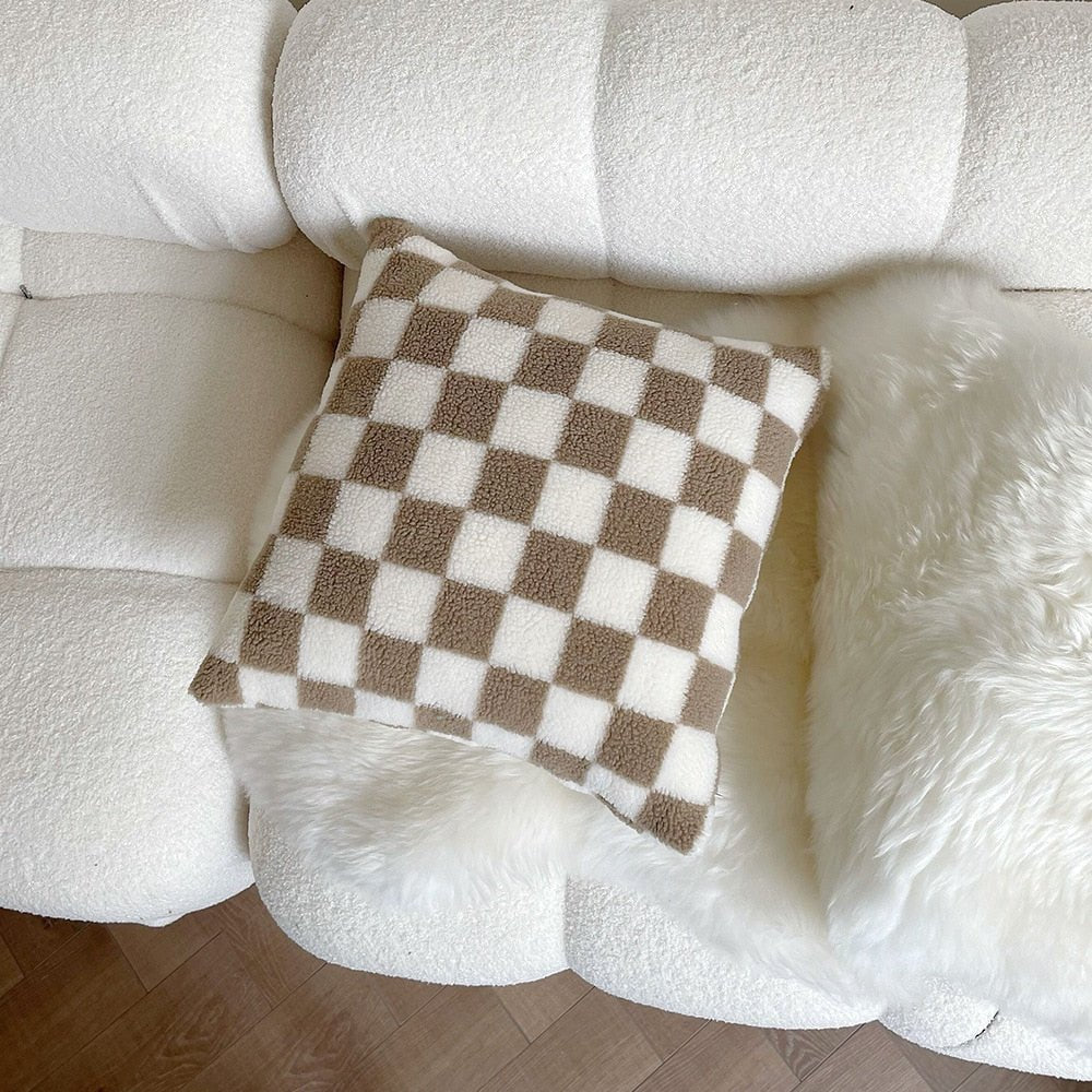 BowLift | Plush Fleece Checkered Pillowcase