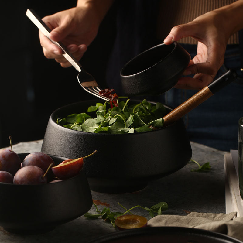 BowLift | Elegant Matte Black Snack Bowl