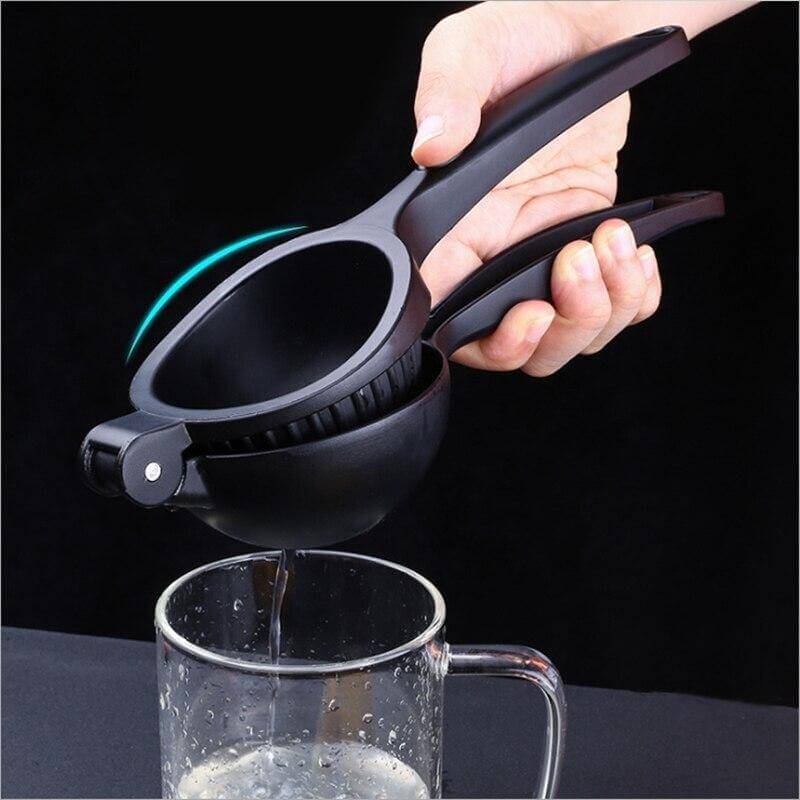 BowLift | Minimal Lemon Squeezer