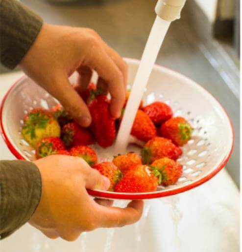 BowLift | European Smart Fruit/Veggie Tray Drainer