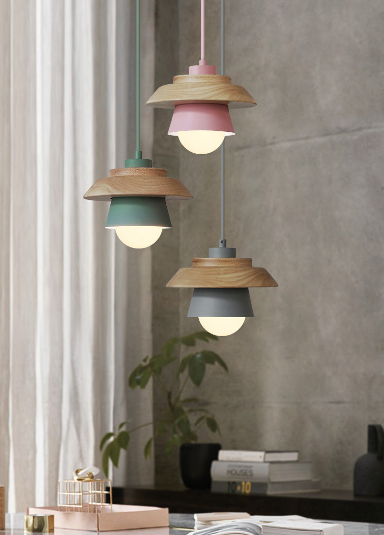 BowLift | Pendant lights made of Nordic wood
