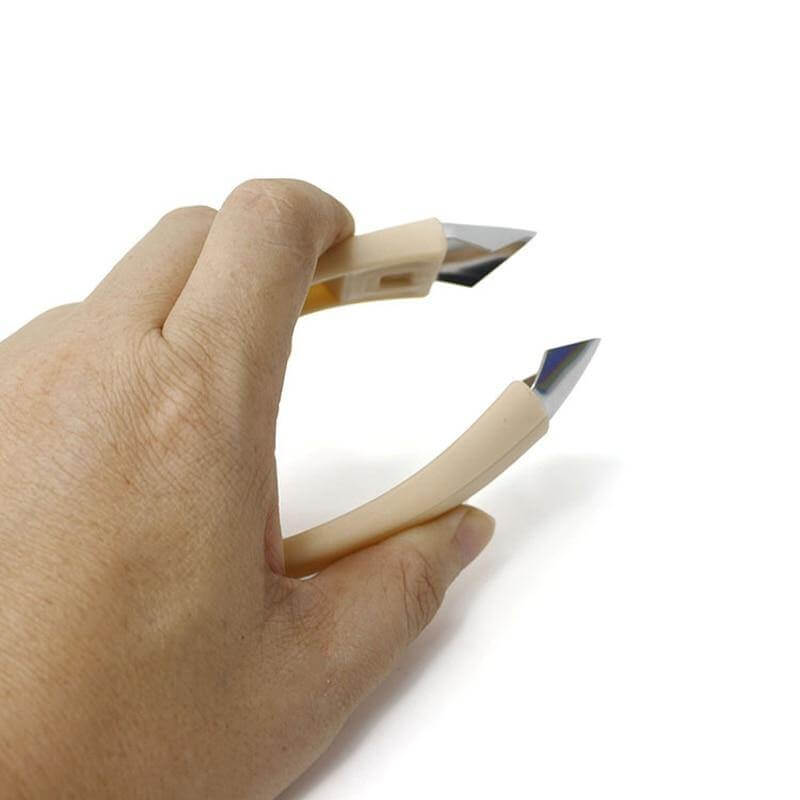 BowLift | Fruit Stem Remover Tweezer Tool