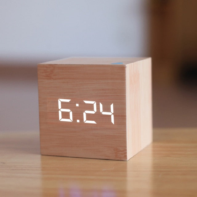 BowLift | Digital square LED clock