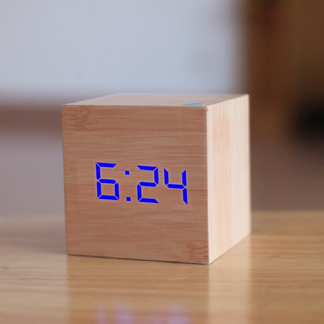 BowLift | Digital square LED clock