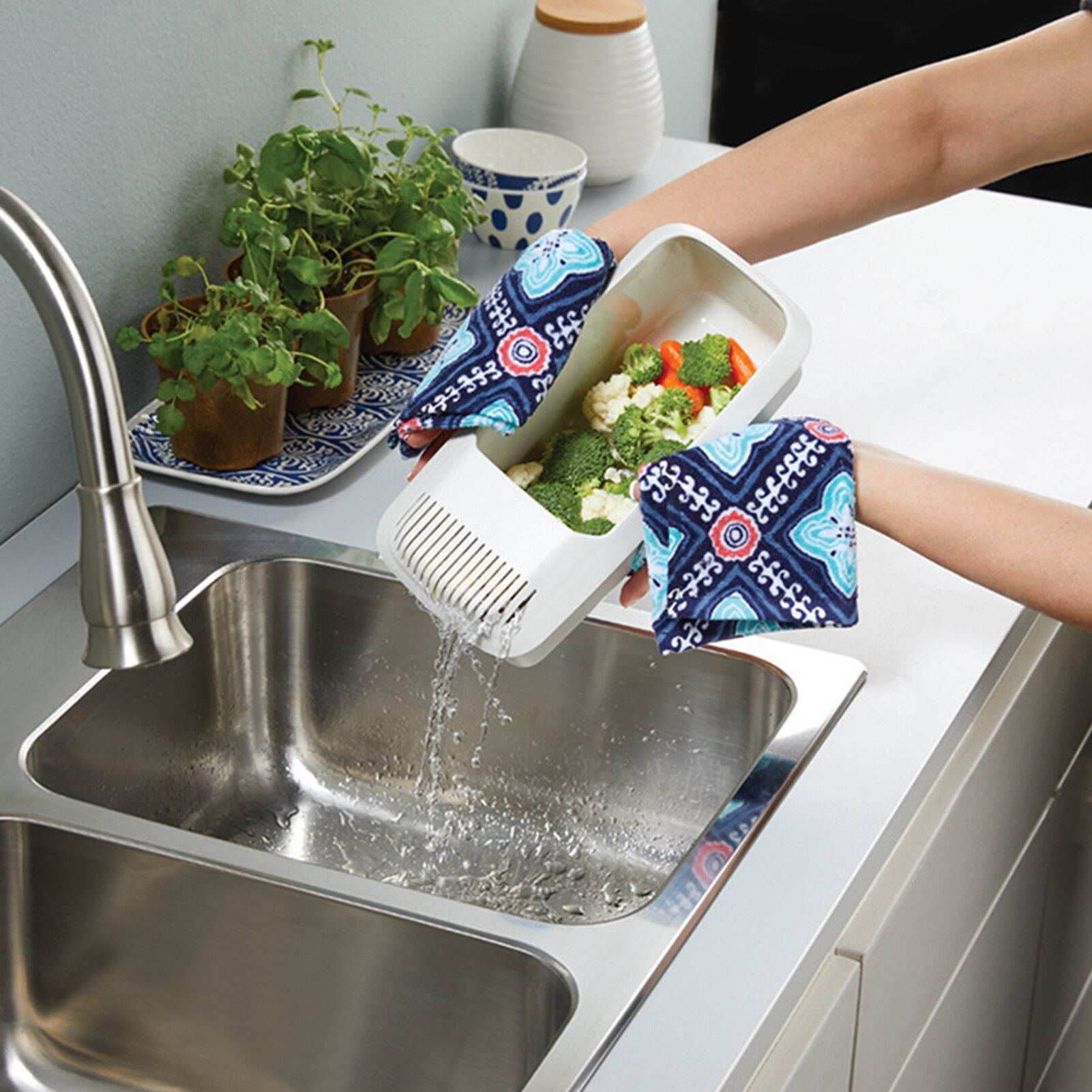 BowLift | Heat Resistant Microwave Pasta Cooker