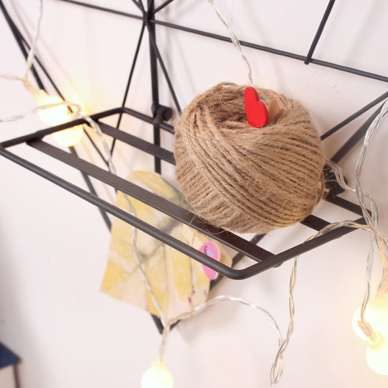 BowLift | Heart Wire Photo Display