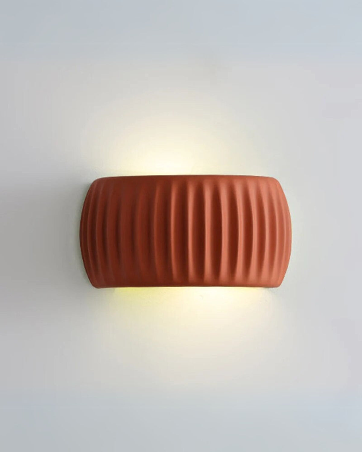 BowLift | Designer Wall Lamp with Wavy Accent