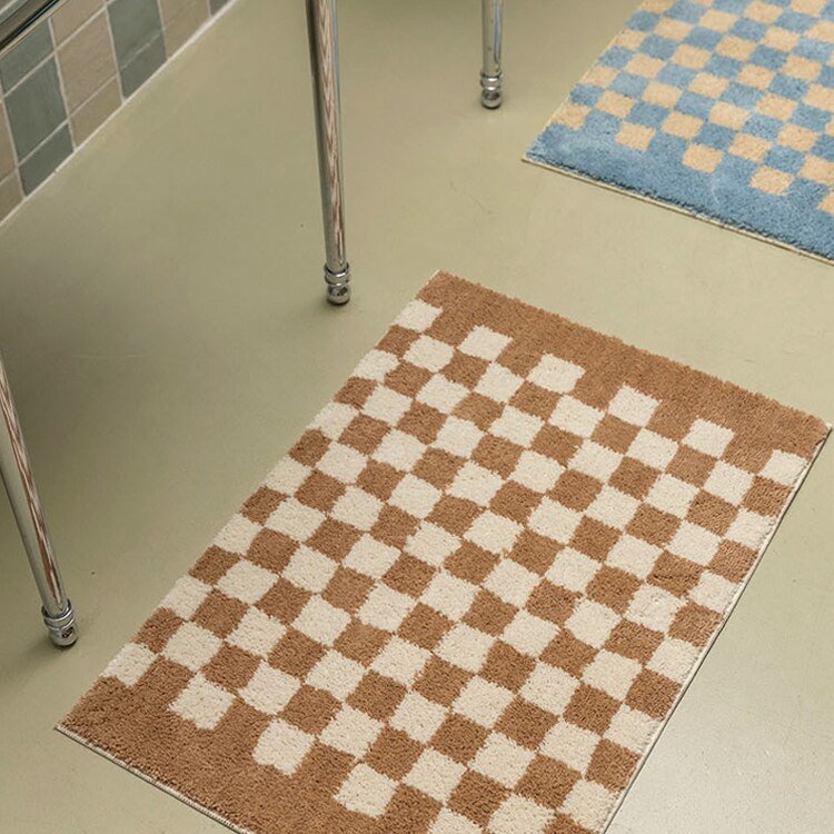 BowLift | Soft, fluffy bathroom rug with check pattern