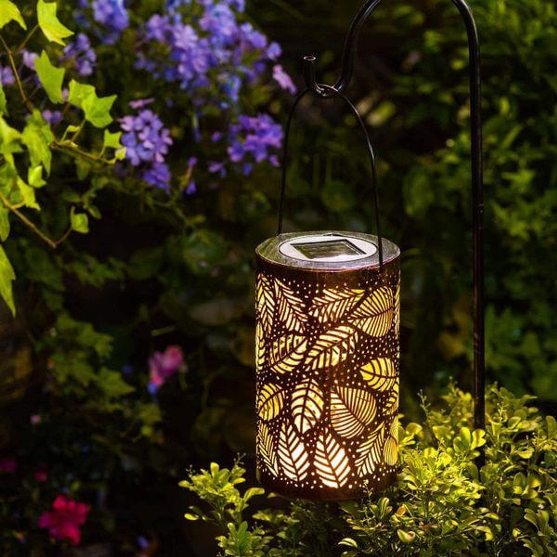 BowLift | Glowing Leaf Lantern | Elegant Solar Garden Light
