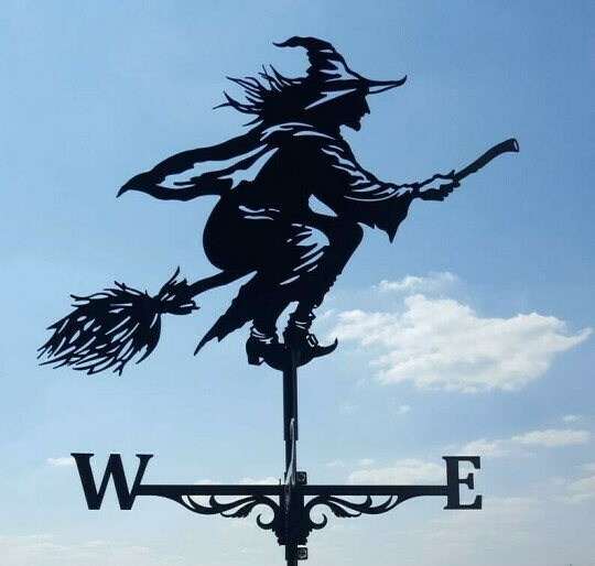 BowLift | Weather vane - Windy - Retro witch shape - Unique design