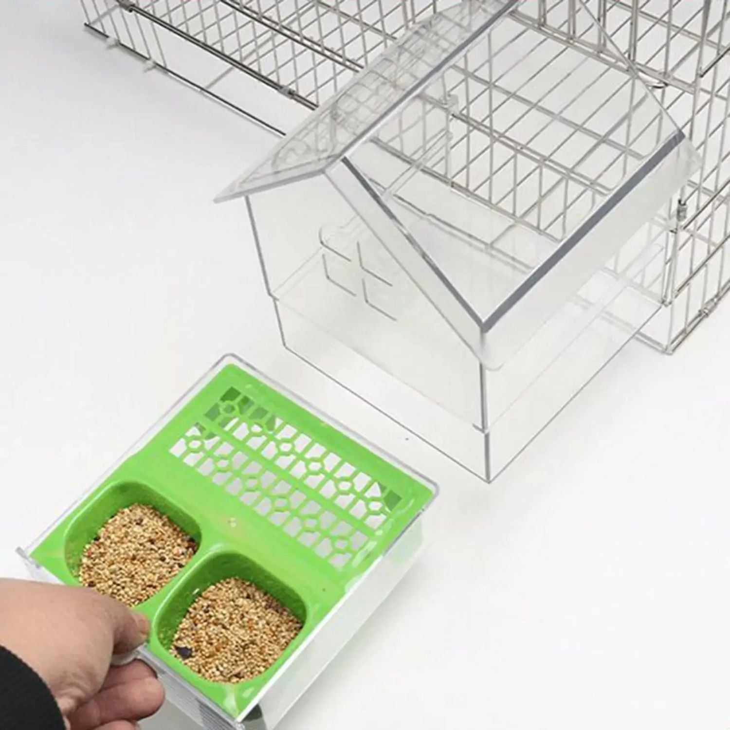 BowLift | External Bird Feeder and Bathhouse – Space-Saving Anti-Spill Feeding Solution