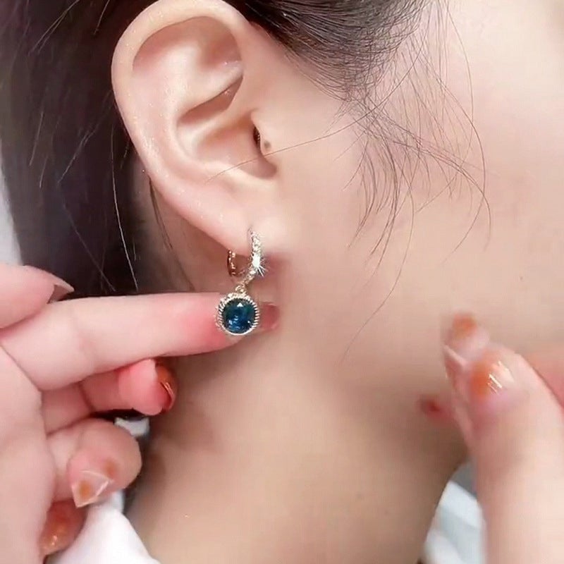 BowLift | Blue Crystal Earrings, 1 Pair