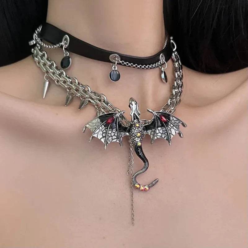 BowLift | Imprisoned Flying Dragon Necklace