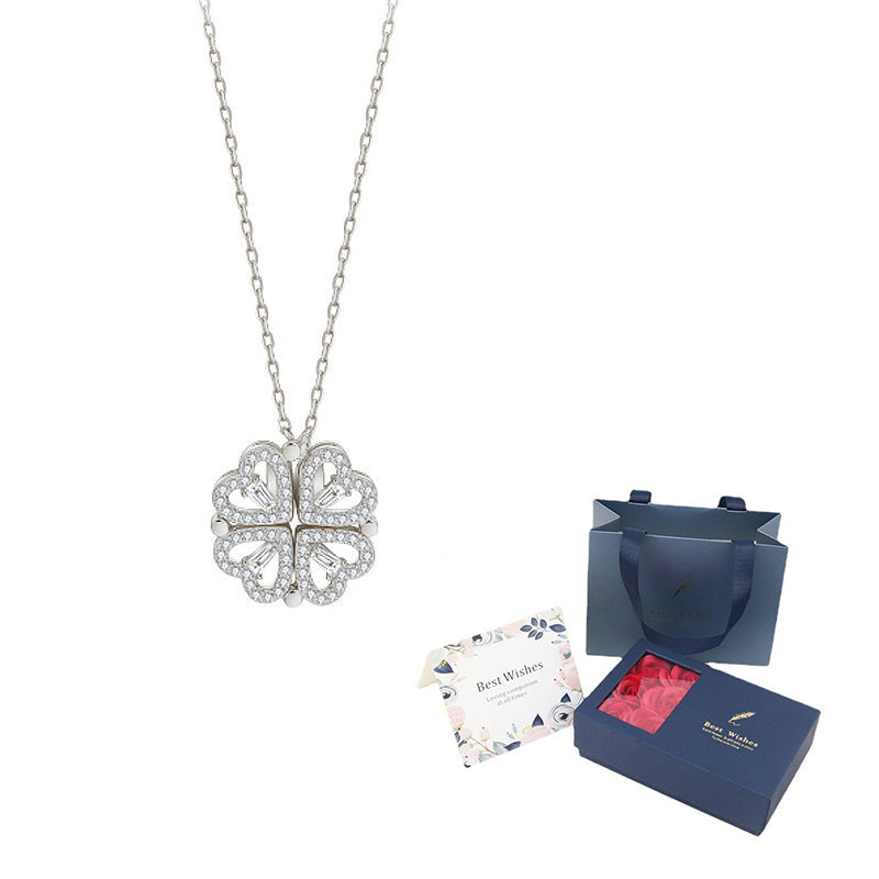 BowLift | Four-leaf clover necklace for women