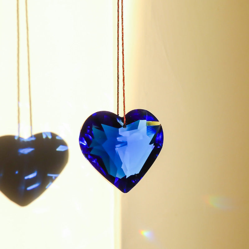 GlimmerHeart Elegant Heart-Shaped Sun Catcher – Enchanting Light Effects for Your Home Bowlift