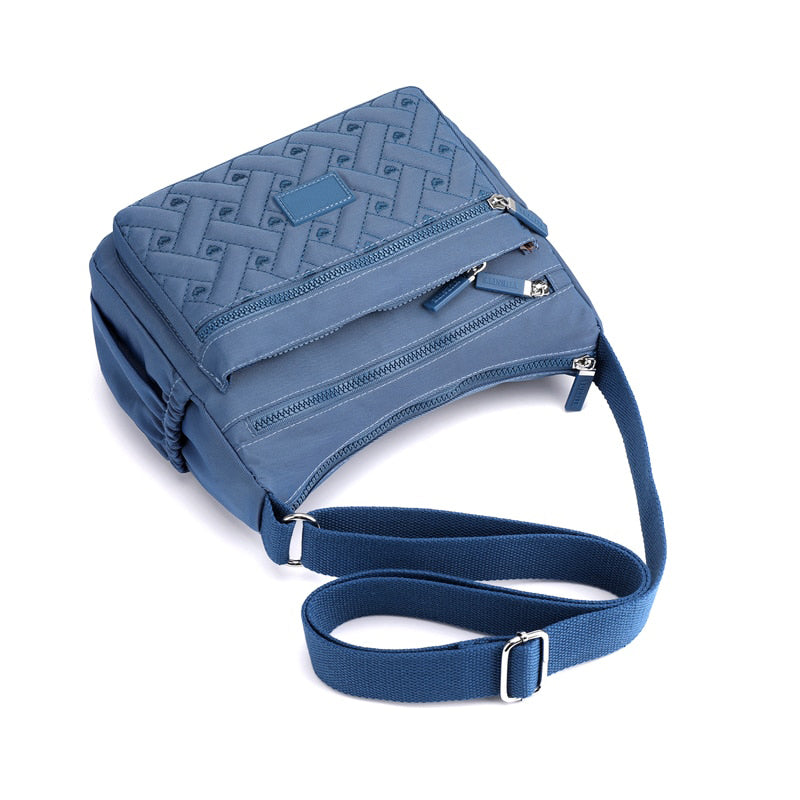 BowLift | Elegant with functionality with the luxury shoulder bag