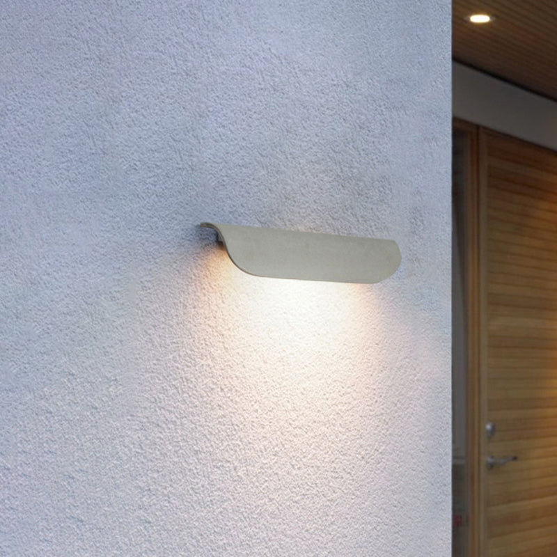 BowLift | Modern Waterproof Curved Outdoor Wall Lamp