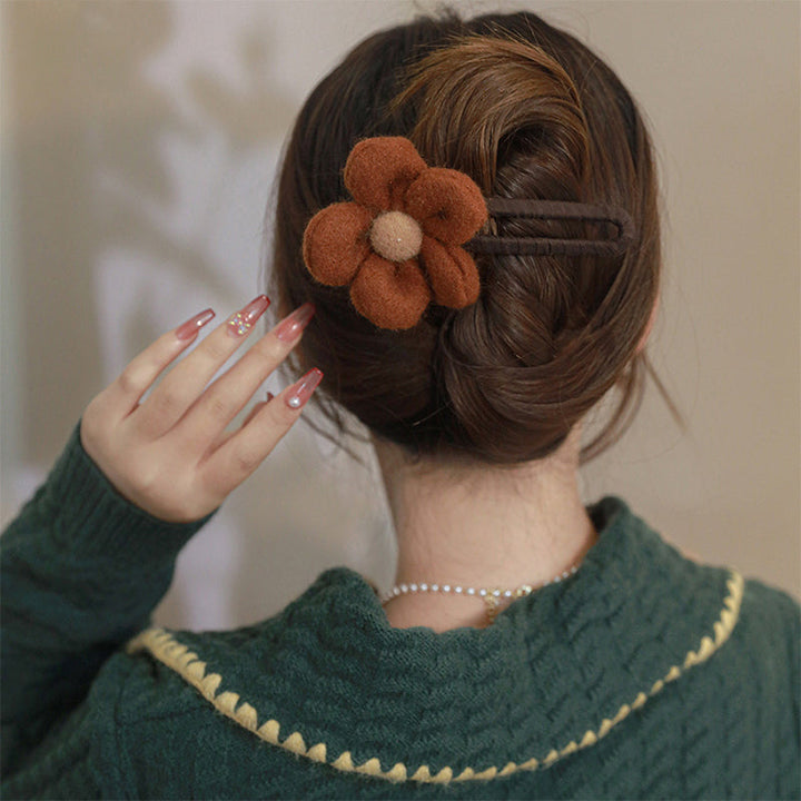 Elegant Plush Flower Hairpins Bowlift