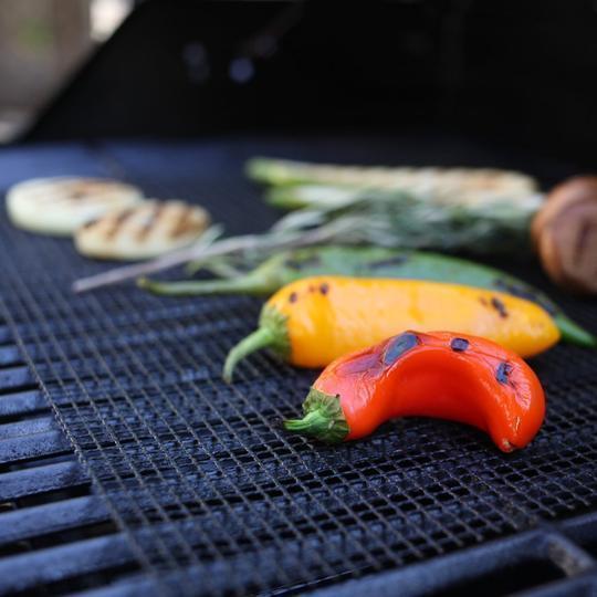 BowLift | Grillfine BBQ Grill net / Grill mat | Non-stick & Reusable | Heat resistant up to 370 °C | For meat, fish & vegetables