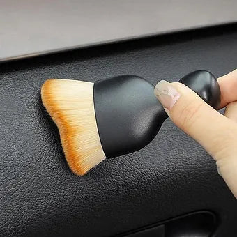 BowLift | Car Interior Cleaning Fluff Brush
