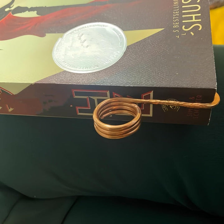 BowLift | Metal Thumb Ring Bookmark｜One-Handed Page Holder for Effortless Reading