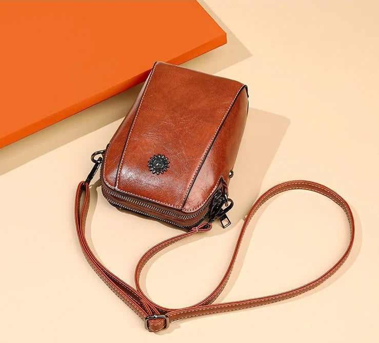 Vertical Mobile Phone Pouch | Bowlift