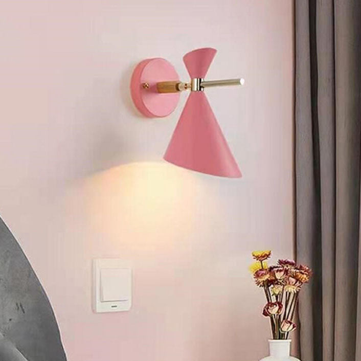 BowLift | Wall Lamp Horn in a Simple Form for Raw Interiors