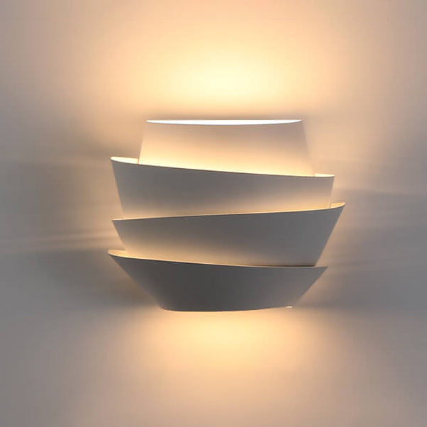 Scandinavian Wall Lamp with Dual Light Points - NordGlow | Bowlift