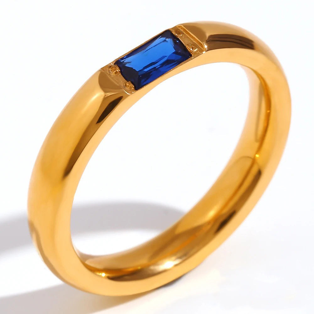 BowLift | 18k Baguette Cut Birthstone Ring