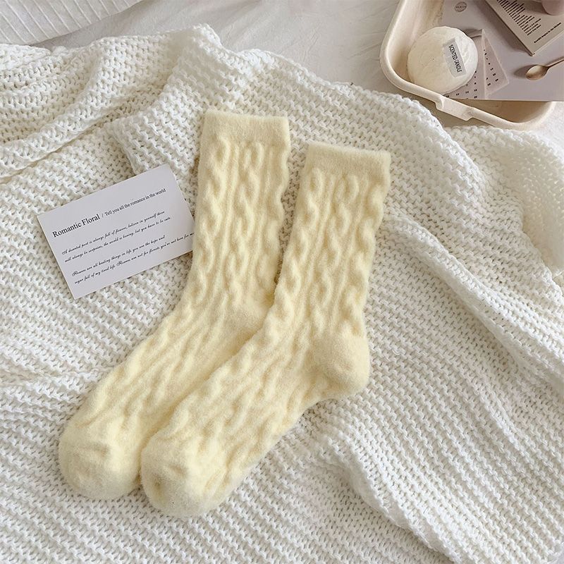 BowLift | CozyTootsie – Superior warmth and comfort for frosty feet