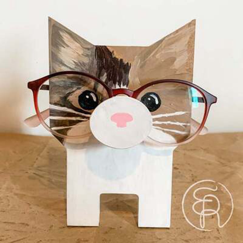 BowLift | Wooden glasses stand with animals
