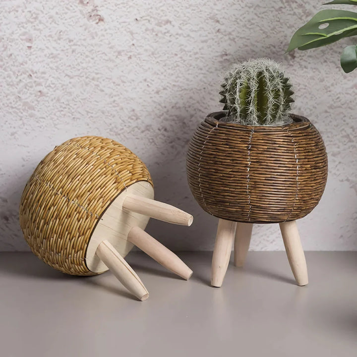 BowLift | Vintage Imitation Rattan Flower Stand with Wooden Legs