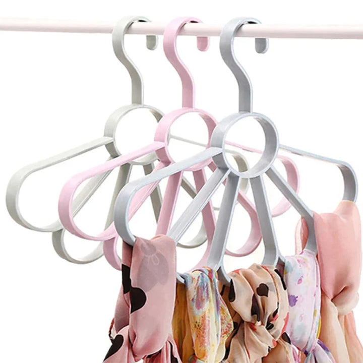 PETAL SHAPE CREATIVE SCARF HANGERS  Bowlift