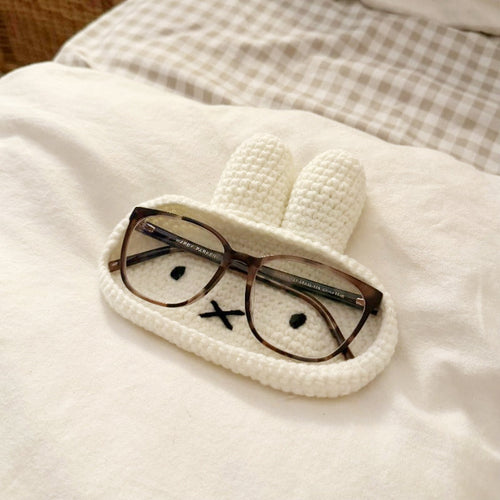 BowLift | YoPoll rabbit Glasses Holder