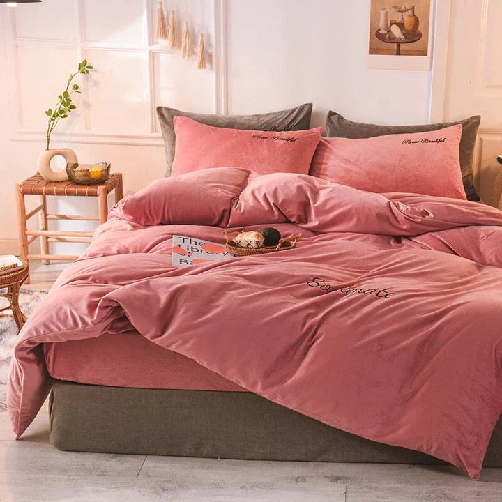 VeloursNight – Luxury Duvet Cover for Ultimate Comfort Bowlift