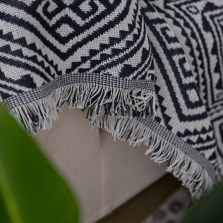 Geometric Patterned Throw Blanket