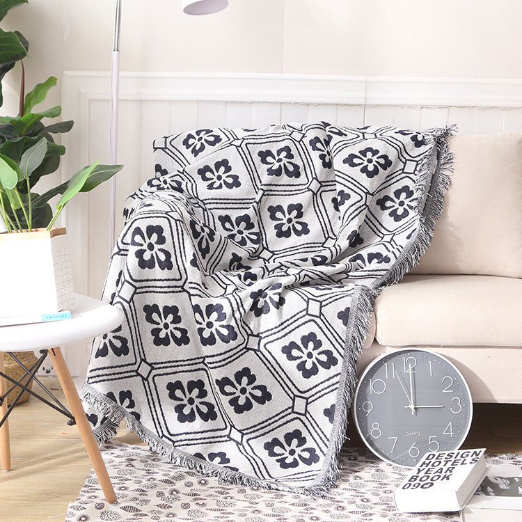 Geometric Patterned Fringe Throw Blanket