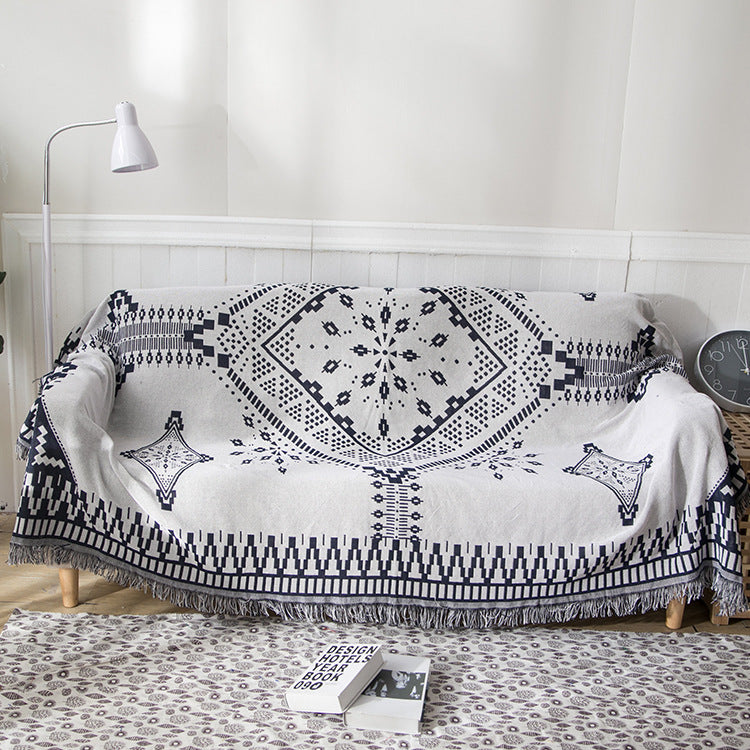 Geometric Patterned Fringe Throw Blanket