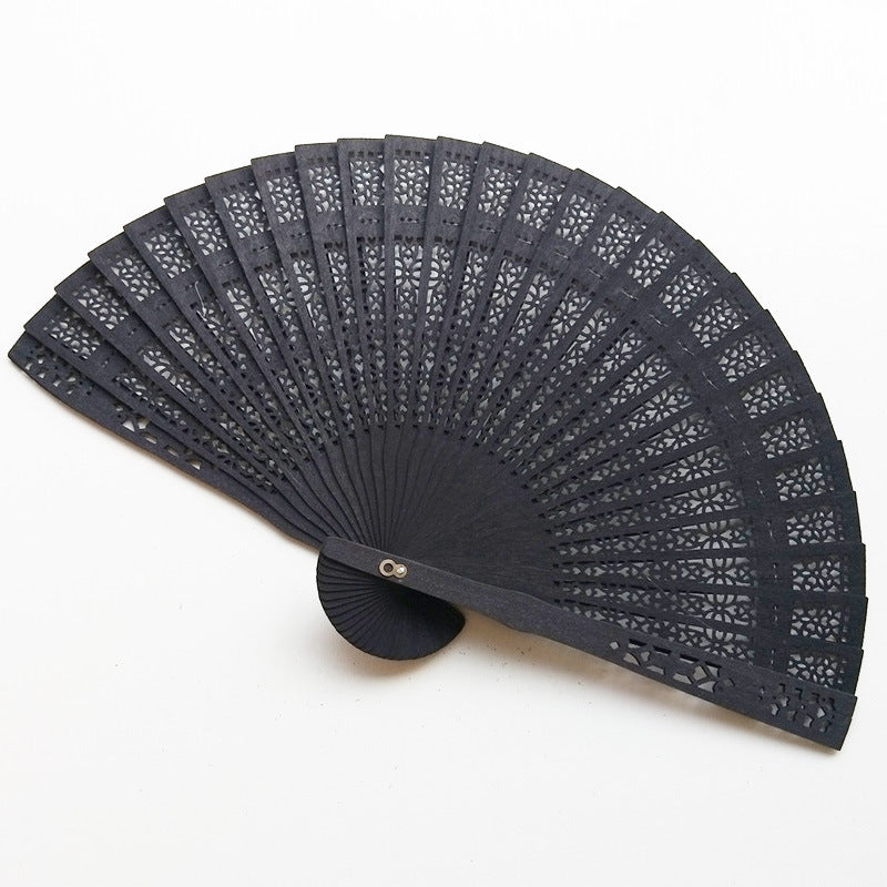 Women's handcrafted fan Bowlift