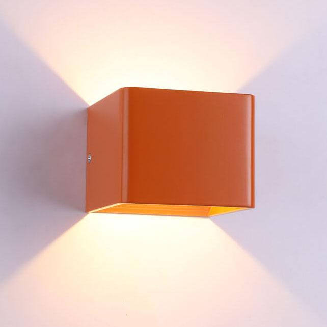 BowLift | LuminSquare - Square Mini Wall Lamp made of Aluminum