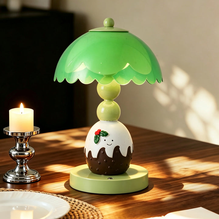 Table lamp in cake shape, cute design