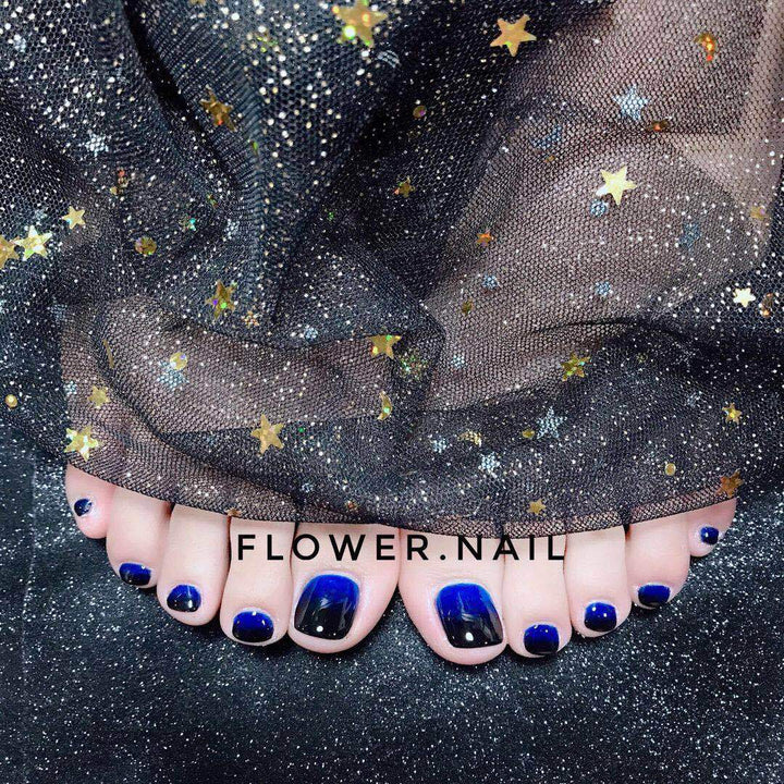 Artistic toenails with sparkling star designs Bowlift